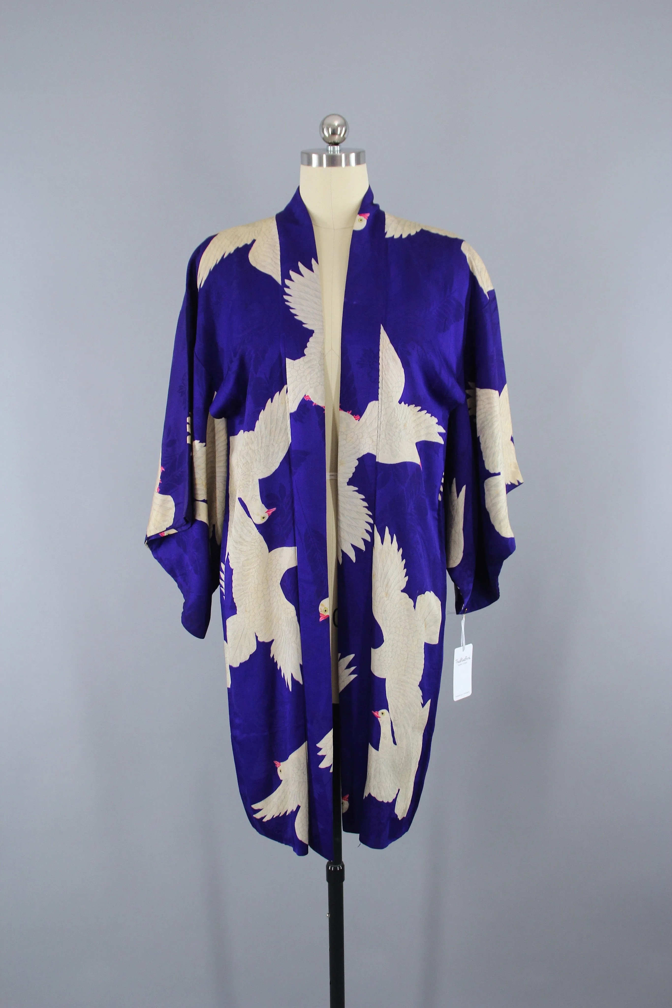 1930s Vintage Haori Kimono Jacket / Purple DOVES