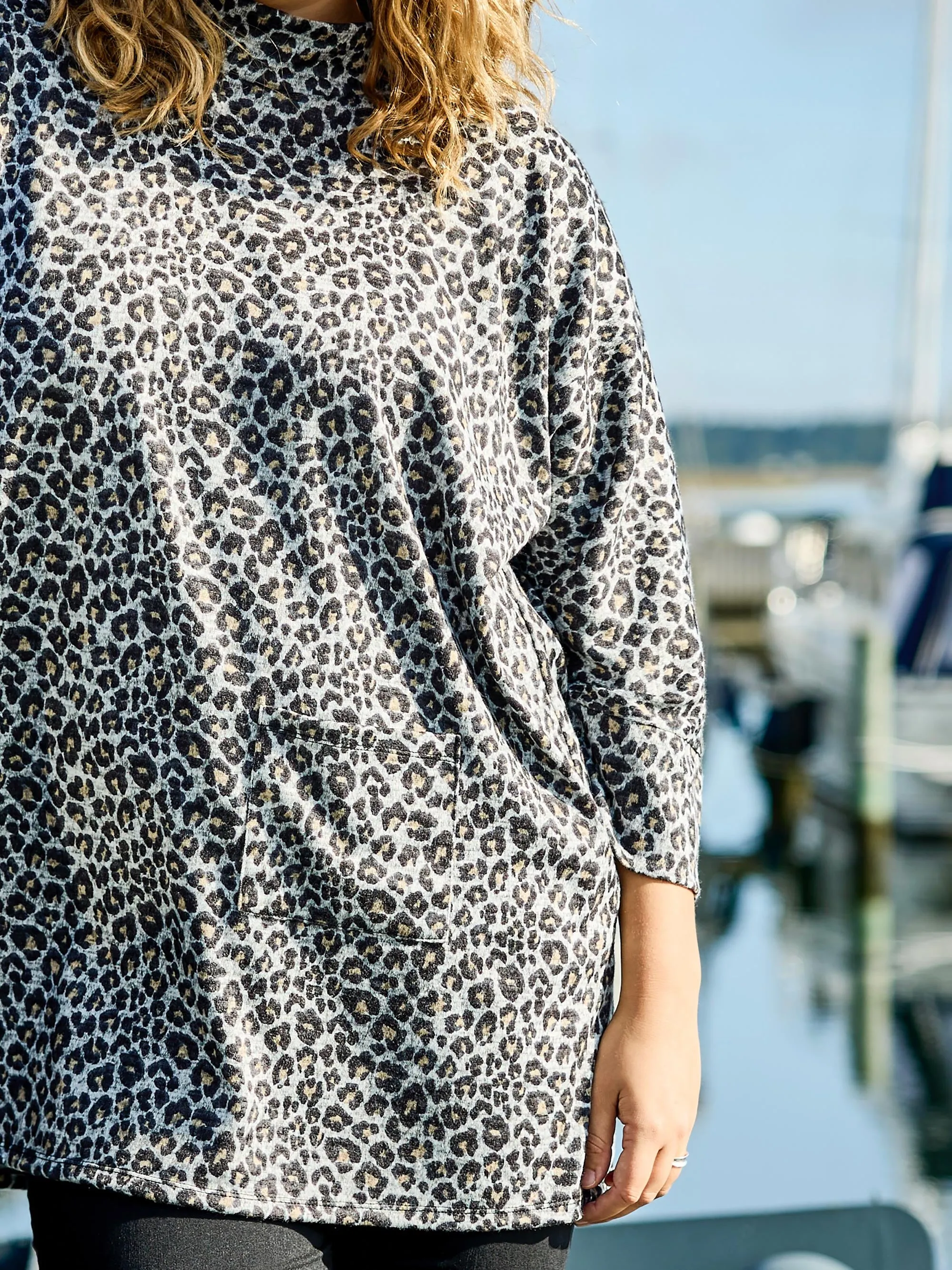 CATIE TUNIC - Leo print