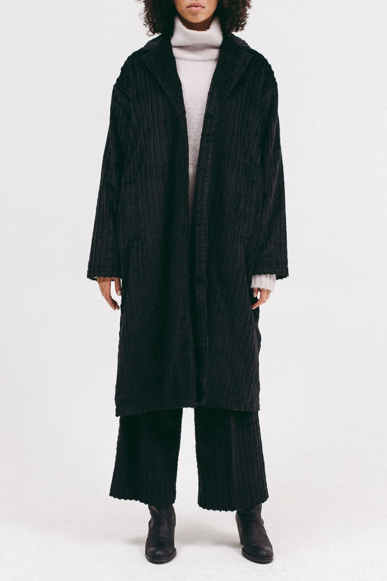 Cord Overcoat- Black