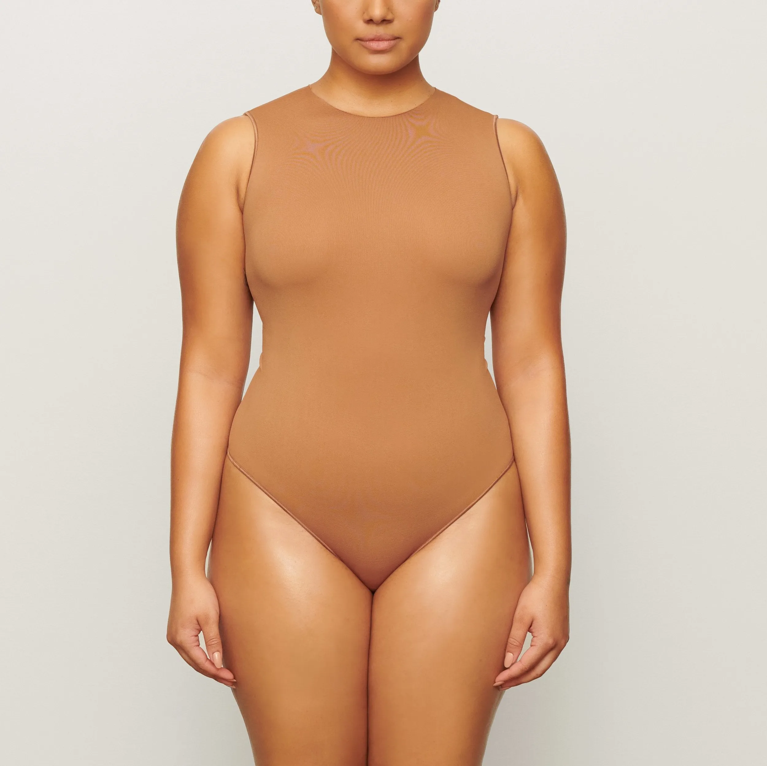 ESSENTIAL CREW NECK SLEEVELESS BODYSUIT | CAMEL