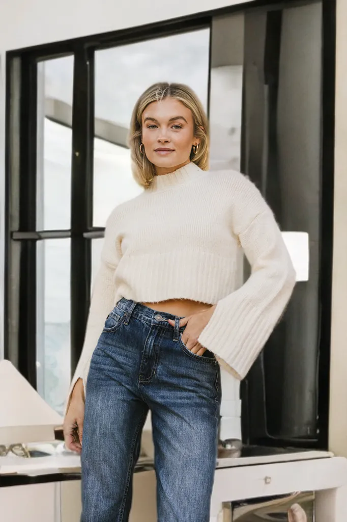 Hannah Chunky Knit Crop Sweater