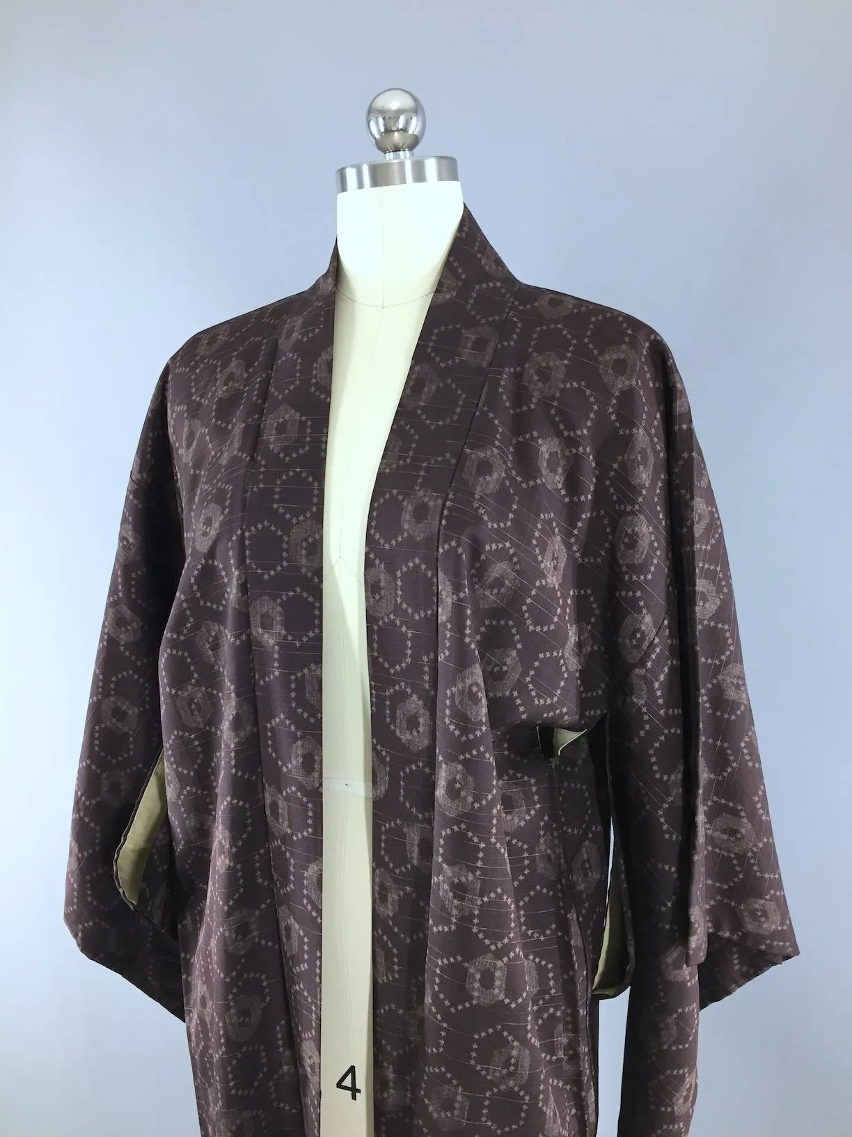 Vintage 1940s Silk Haori Kimono Jacket Cardigan / Dark Brown & Tan Ikat